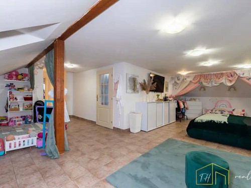 Prodej domu 400 m², pozemek 1728 m²