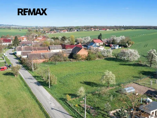 Prodej stavebního pozemku 863 m²