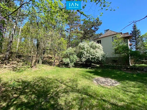 Prodej domu 307 m², pozemek 3962 m²