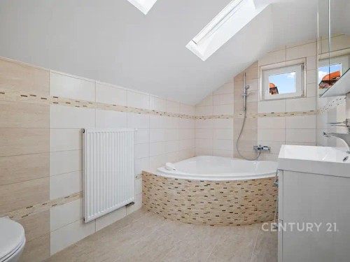 Prodej domu 252 m², pozemek 843 m²