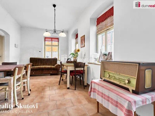 Prodej domu 293 m², pozemek 1149 m²