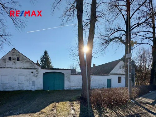 Prodej zemědělské usedlosti 877 m², pozemek 4154 m²