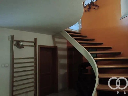Prodej domu 215 m², pozemek 750 m²