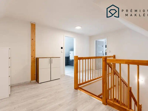 Prodej domu 353 m², pozemek 772 m²