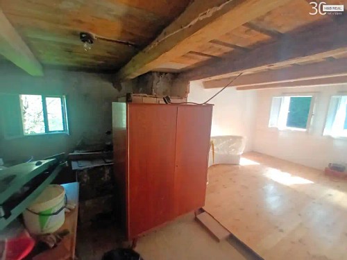 Prodej chalupy 60 m², pozemek 28624 m²