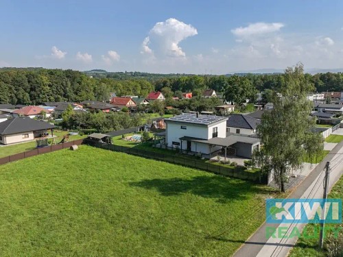 Prodej stavebního pozemku 1000 m²