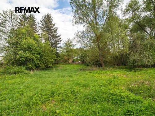 Prodej stavebního pozemku 2104 m²