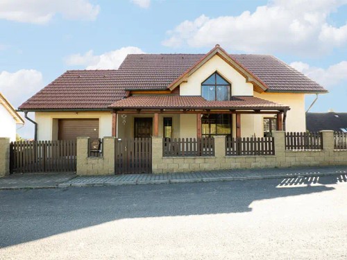 Prodej domu 254 m², pozemek 571 m²