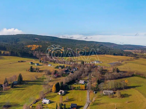 Prodej stavebního pozemku 4018 m²