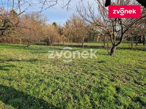 Prodej stavebního pozemku 1931 m²