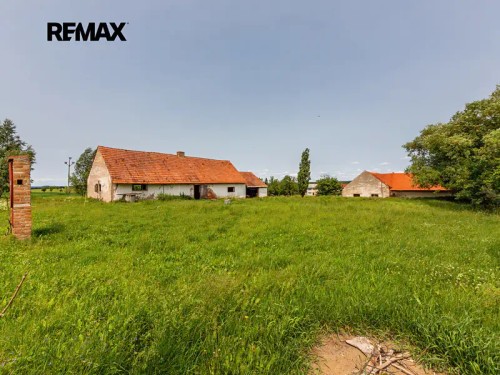 Prodej zemědělské usedlosti 873 m², pozemek 9035 m²