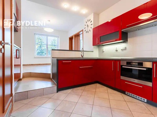 Prodej domu 382 m², pozemek 747 m²