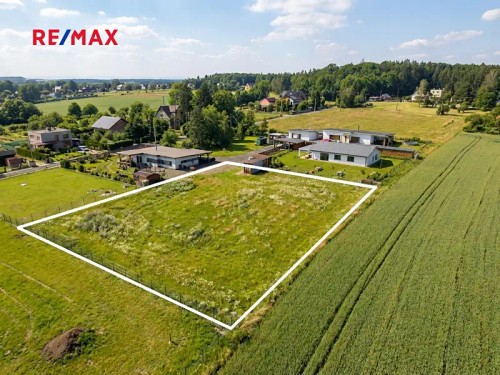 Prodej stavebního pozemku 2565 m²