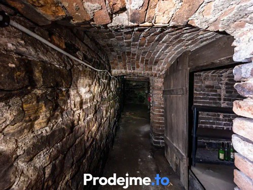 Prodej domu 214 m², pozemek 5225 m²
