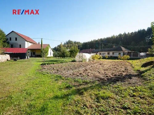 Prodej domu 770 m², pozemek 9150 m²