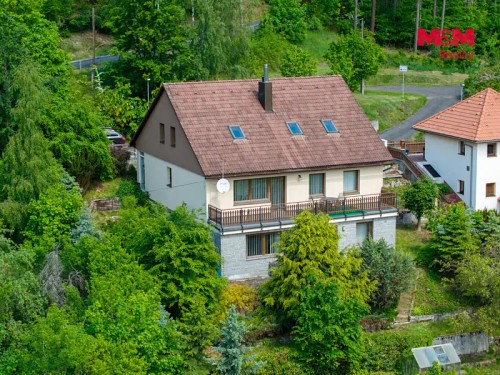 Prodej domu 250 m², pozemek 976 m²
