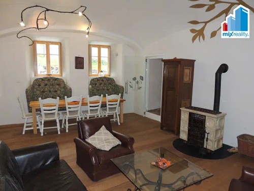 Prodej domu 330 m², pozemek 381 m²