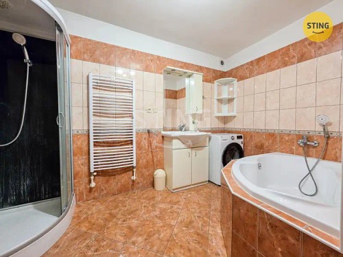 Prodej domu 298 m², pozemek 158 m²