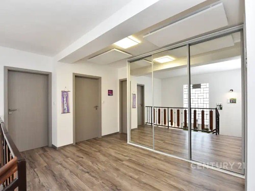 Prodej domu 273 m², pozemek 224 m²
