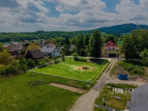Prodej stavebního pozemku 1451 m²