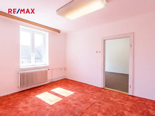 Prodej domu 686 m², pozemek 892 m²