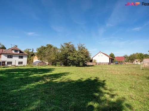 Prodej stavebního pozemku 856 m²