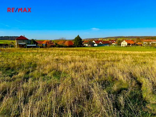 Prodej stavebního pozemku 5742 m²