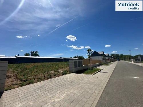Prodej stavebního pozemku 717 m²