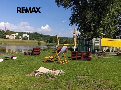 Prodej stavebního pozemku 1537 m²