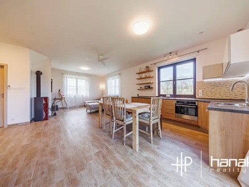 Prodej domu 170 m², pozemek 1384 m²