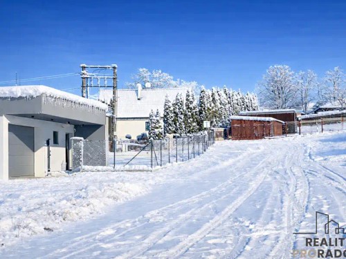 Prodej stavebního pozemku 1671 m²