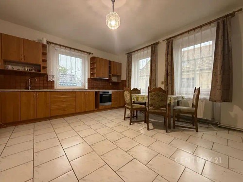 Prodej domu 275 m², pozemek 515 m²