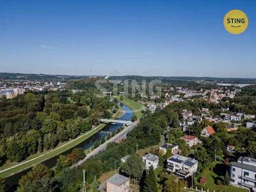 Prodej vily 310 m², pozemek 535 m²