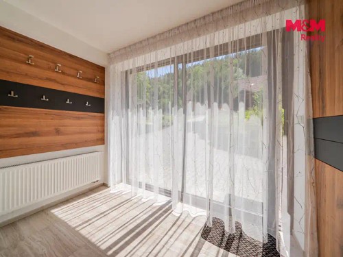 Prodej domu 275 m², pozemek 3832 m²