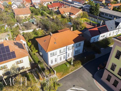 Prodej domu 330 m², pozemek 1144 m²