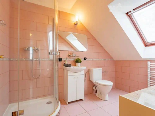 Prodej chalupy 360 m², pozemek 2756 m²