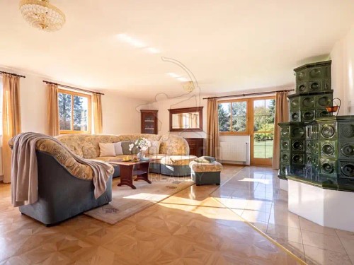 Prodej domu 330 m², pozemek 3732 m²