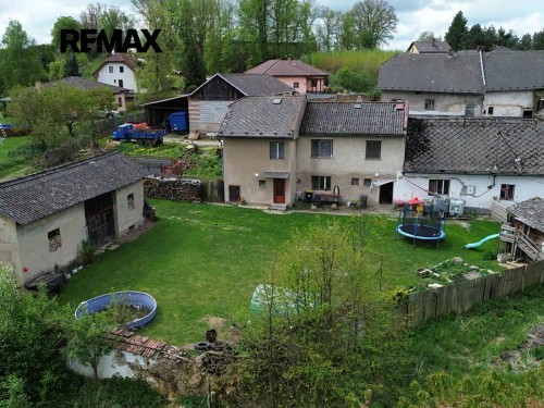 Prodej stavebního pozemku 890 m²
