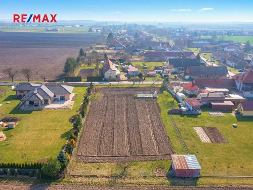 Prodej stavebního pozemku 2066 m²