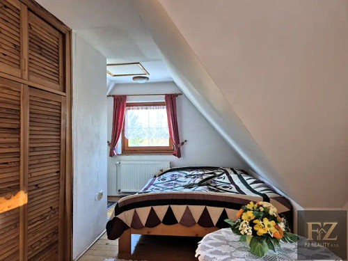 Prodej domu 400 m², pozemek 934 m²