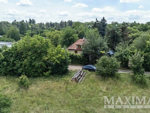 Prodej stavebního pozemku 890 m²