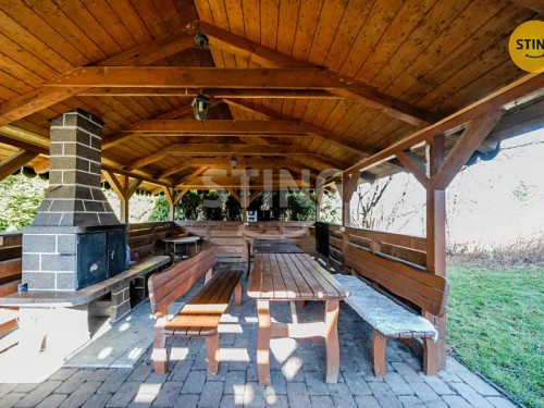 Prodej domu 200 m², pozemek 1785 m²