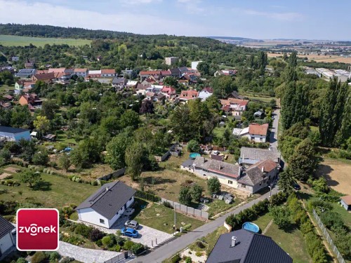 Prodej stavebního pozemku 800 m²
