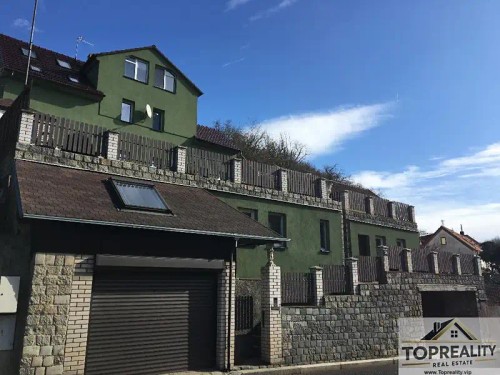 Prodej vily 303 m², pozemek 303 m²