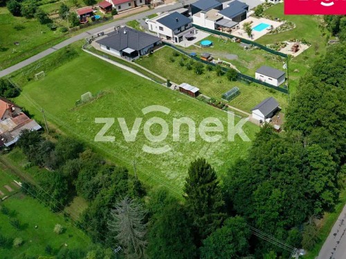 Prodej stavebního pozemku 1833 m²