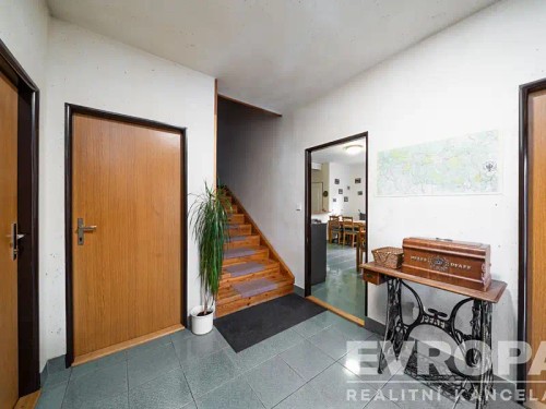 Prodej domu 390 m², pozemek 617 m²