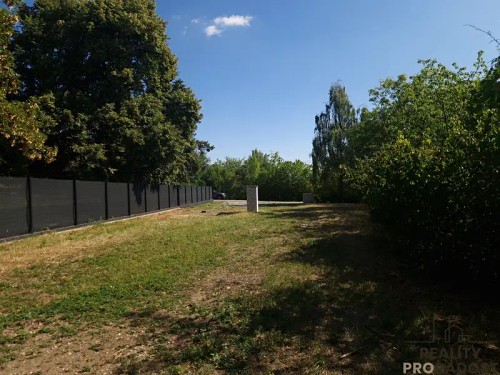 Prodej stavebního pozemku 1363 m²