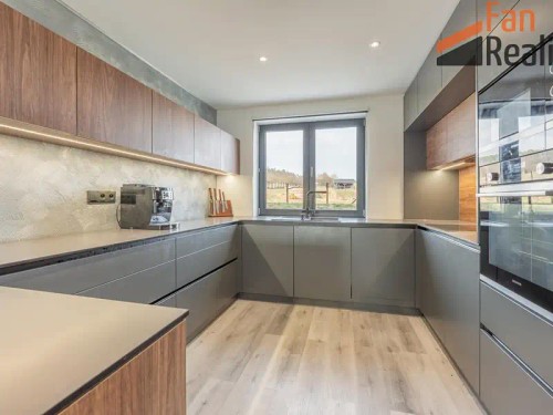 Prodej domu 210 m², pozemek 3132 m²