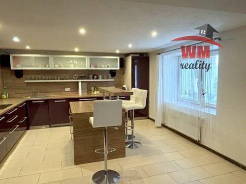 Prodej domu 315 m², pozemek 1640 m²