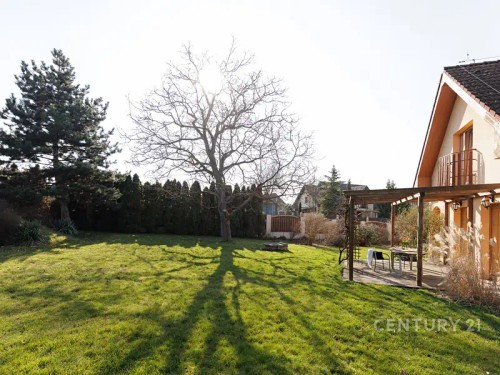 Prodej domu 242 m², pozemek 1 m²